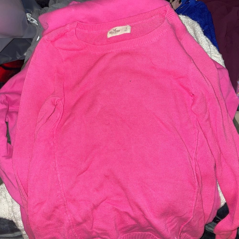 Hollister sweater